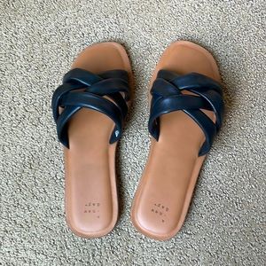 Super cute sandals from target!